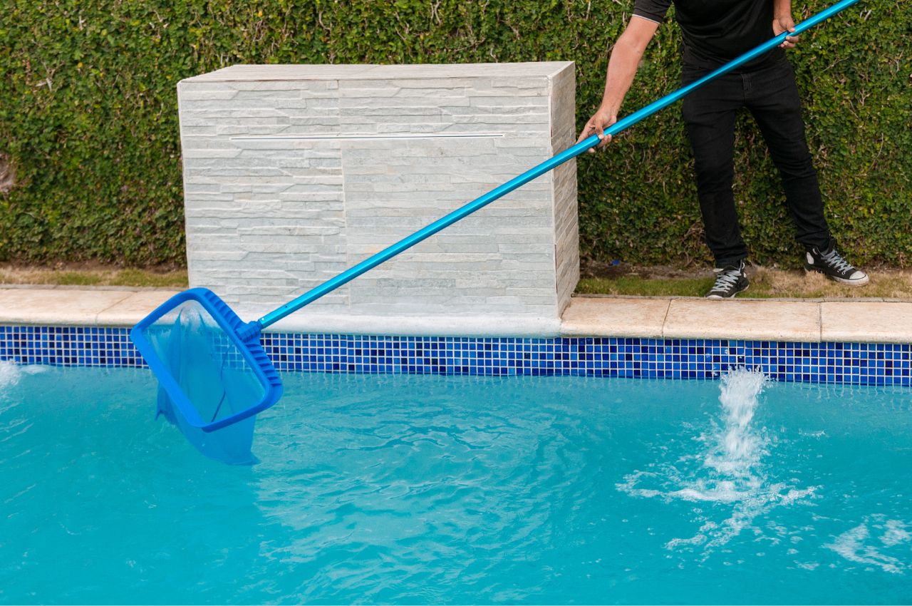 Pool maintenance service